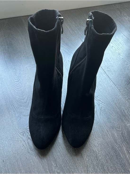 Le Chateau x Roxy Earle Black Suede Ankle Boots with Jeweled Block Heels - Picture 3 of 6